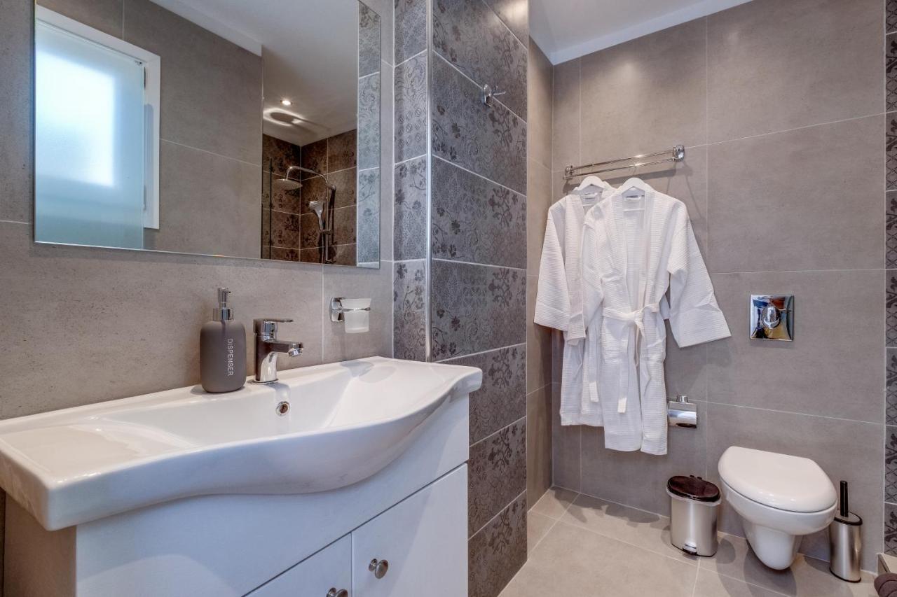 Blue Magic Villas Agia Paraskevi  Exterior photo